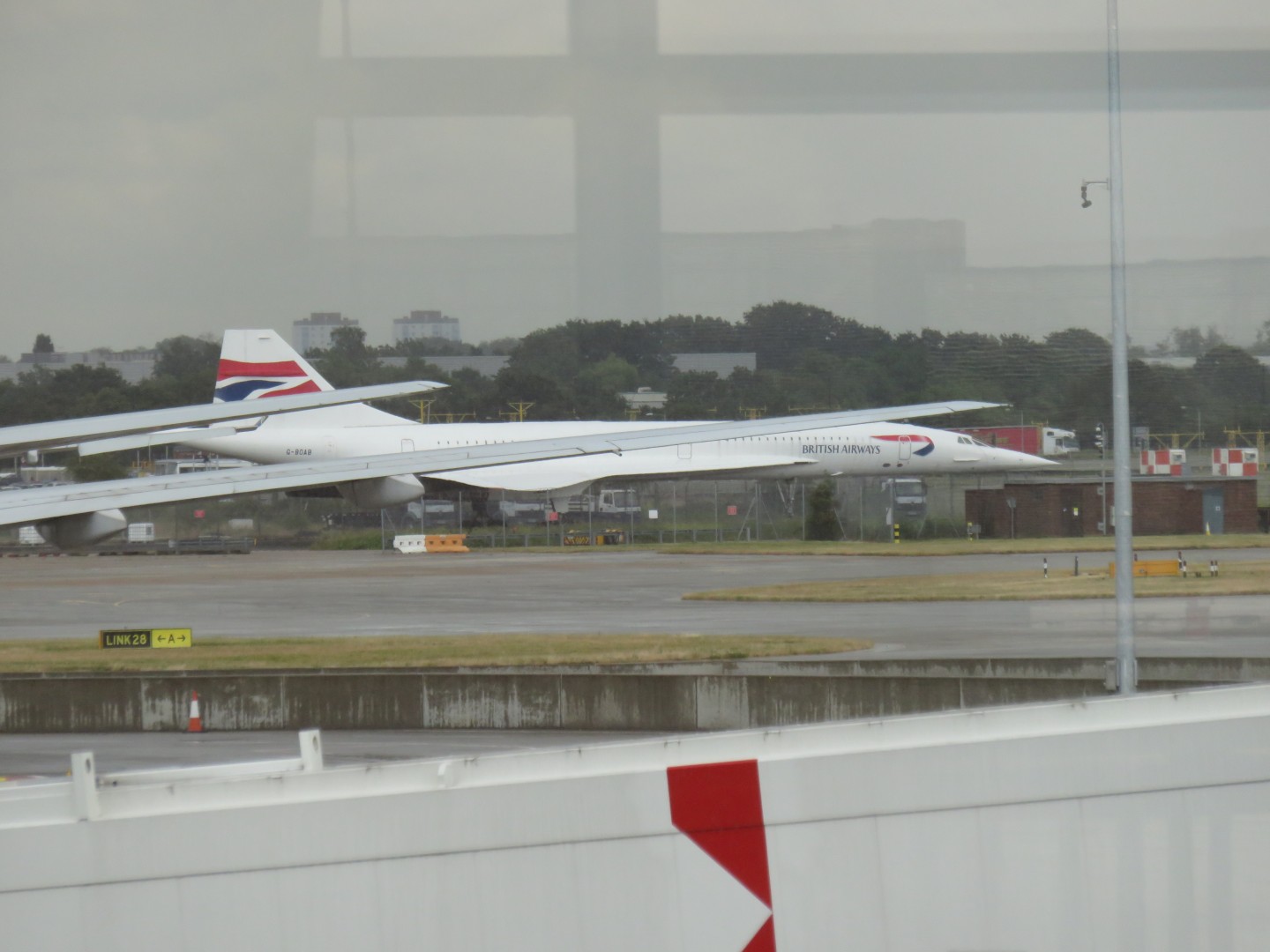 British Airways Concorde G-BOAB