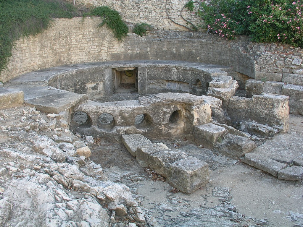 Nîmes - Castellum