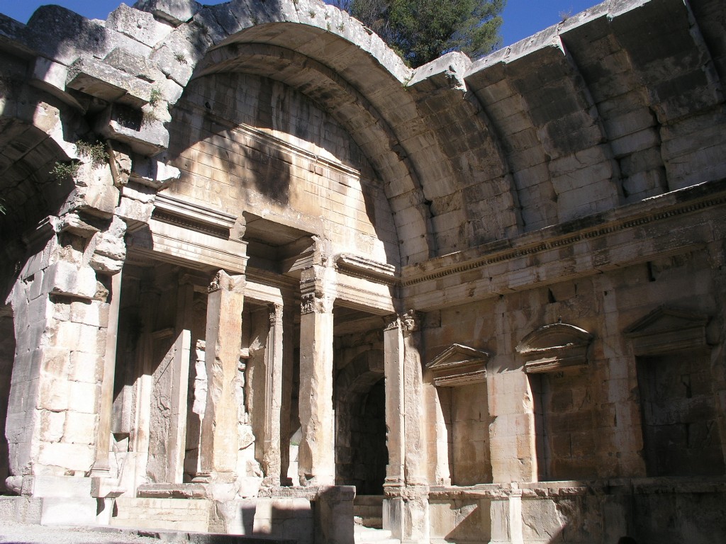 Nîmes - Temple of Diana